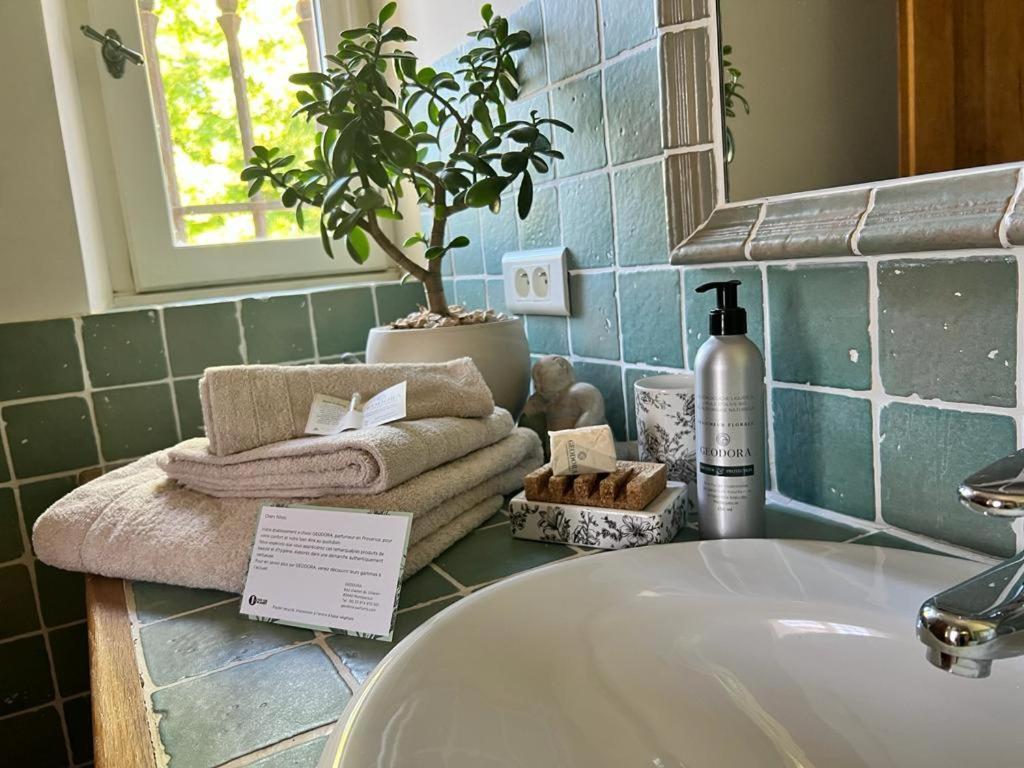 Domaine Geodora, Parfumeur En Provence Villa Montauroux Luaran gambar